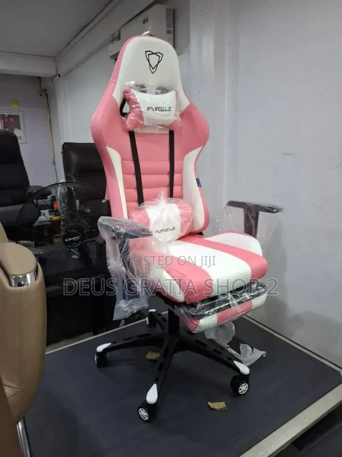 Gaming Chair With Foot Rest