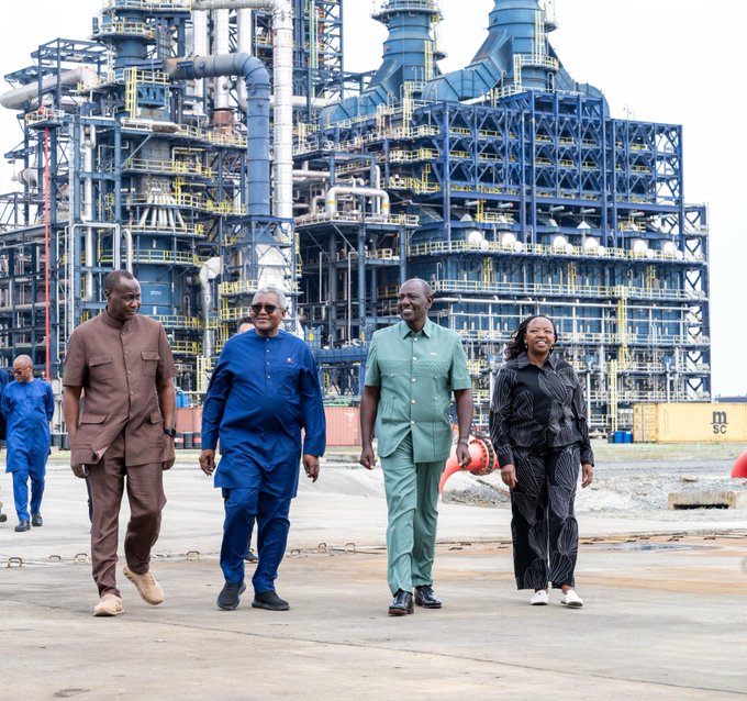 Kenya President Visits Dangote Refinary In Ibeju, Lagos