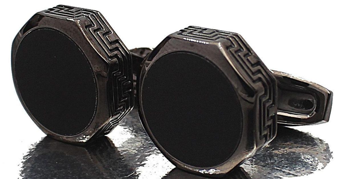 20153466_blackcufflink_jpeg25a25db6bb5866d7bd6244db5e8cb9c0
