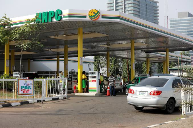 NNPC Cuts Petrol Price By N100 In Lagos, N95 In Abuja