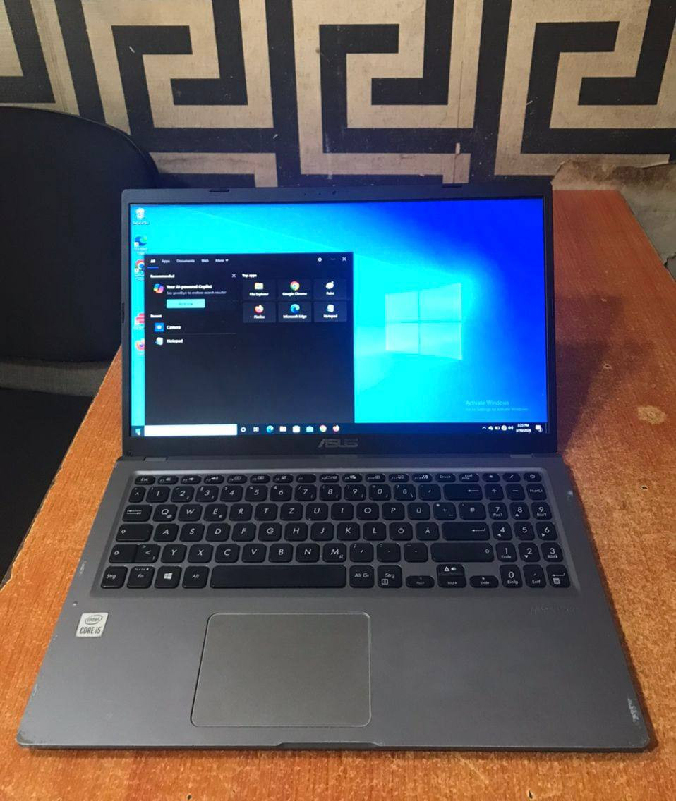 Asus vivobook 15 r56