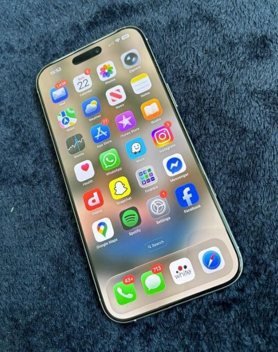 Iphone 16 pro max.
2