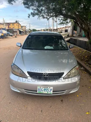 Toyota Camry LE 4dr Sedan (2.4L 4cyl 4A) 2004 Beige