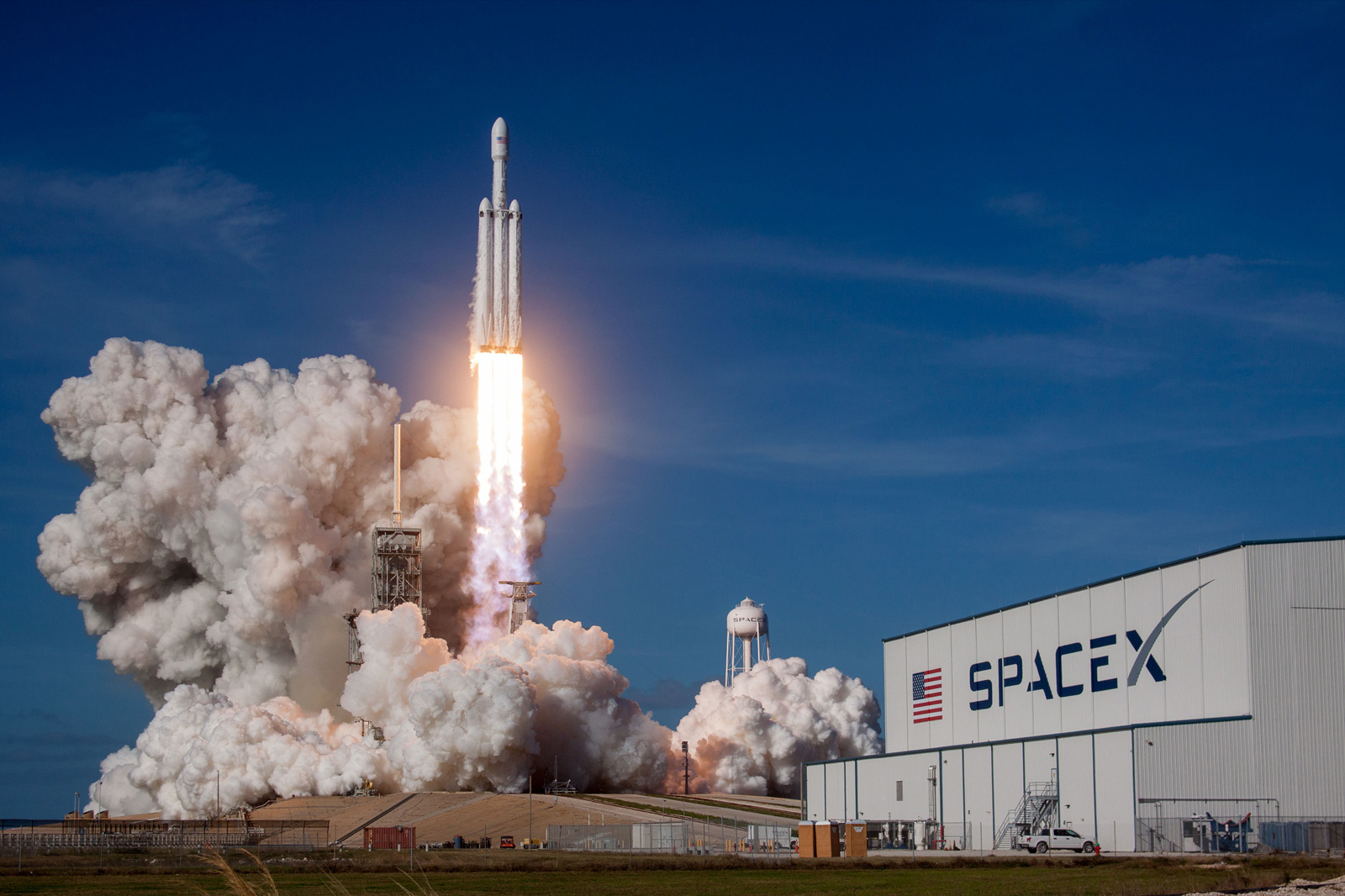 SpaceX’s Starship reaches orbit for first time, deploys 26 Starlink satellites