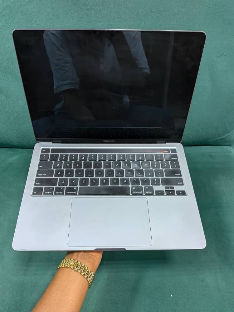 MacBook pro 2020
Int