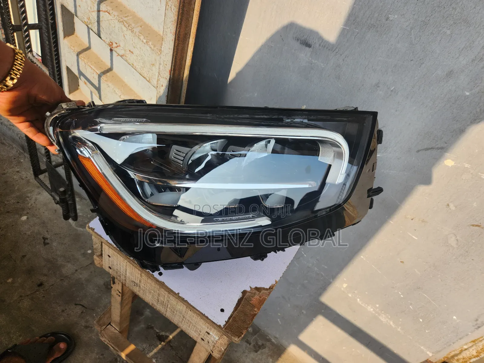 Glc300 2019 Headlight