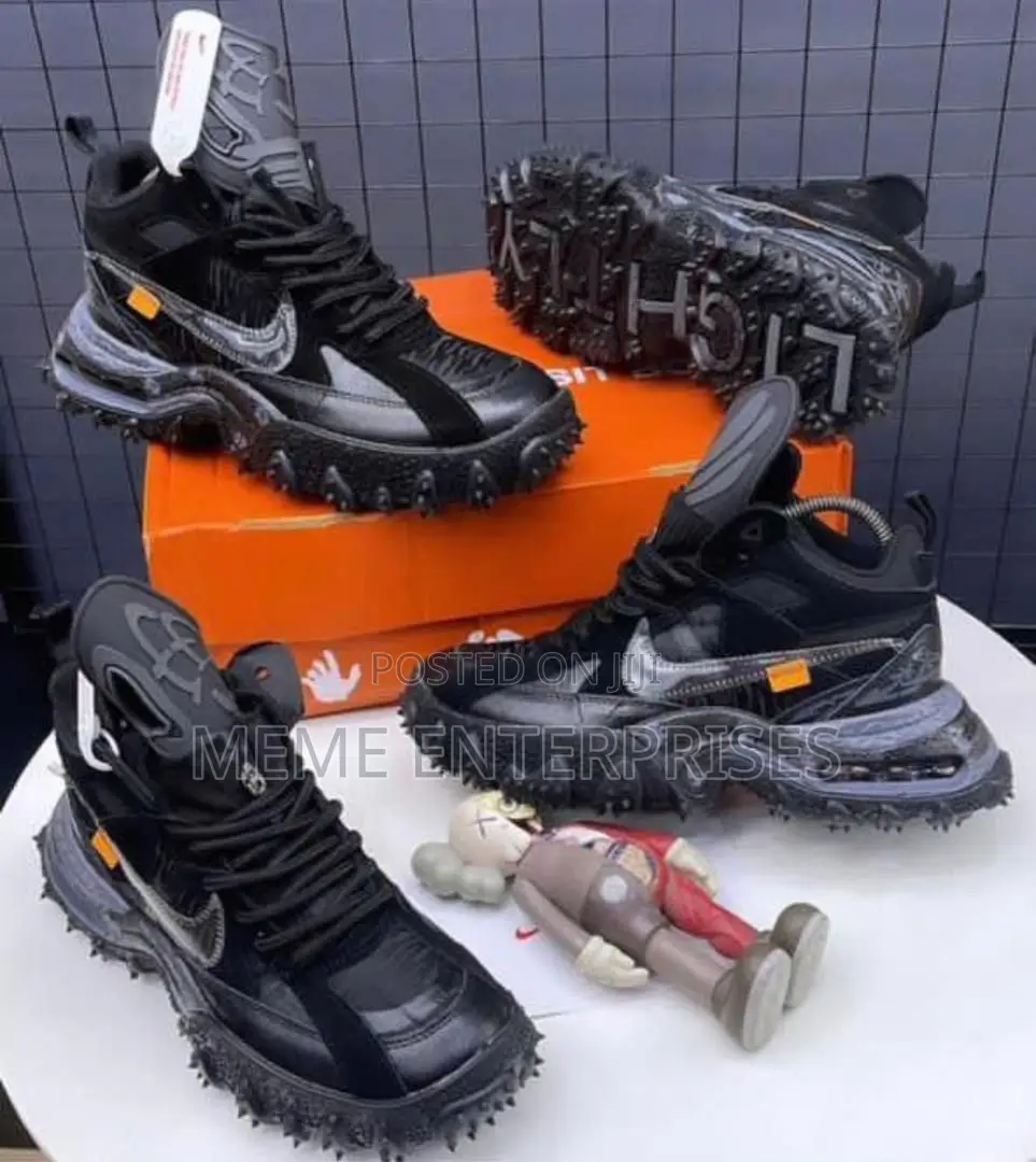 High—Nike