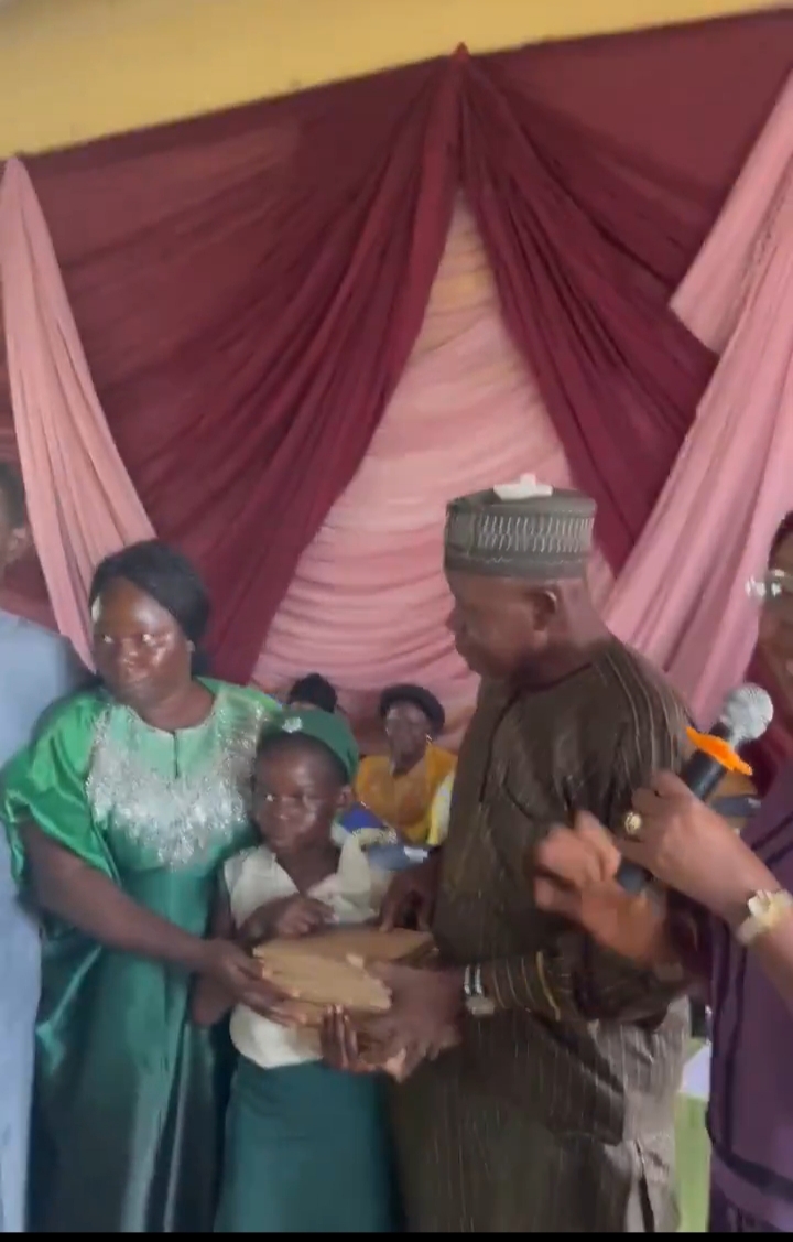 Young Female Ibadan Student Stuns School After Coming First In 10 Of 17 Subjects
