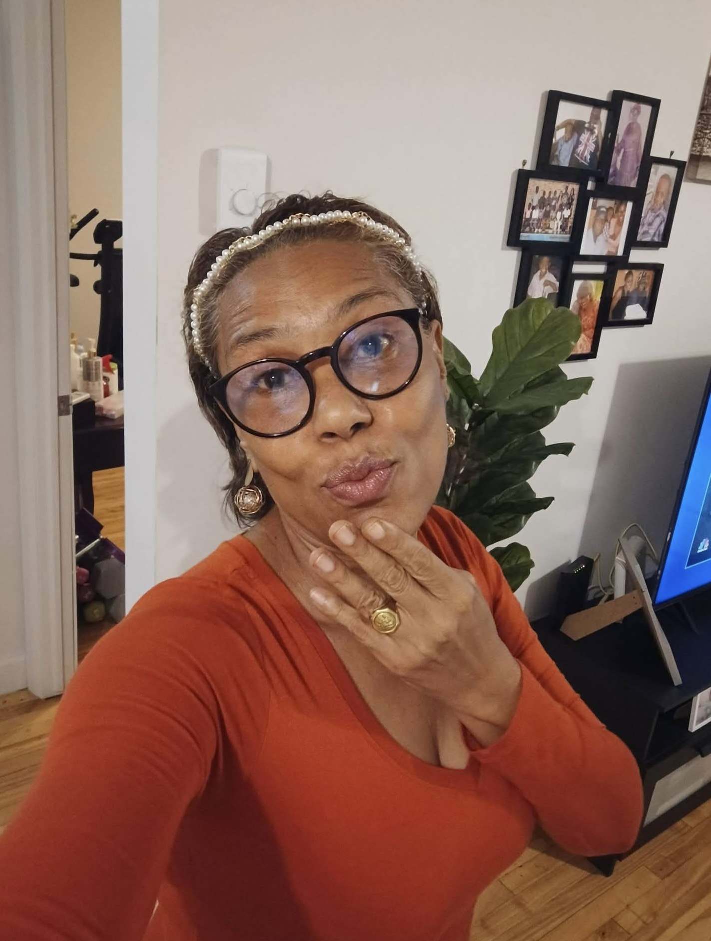 "I will not do face surgery" Actress Shan George tells age-shamers who comment on her looks