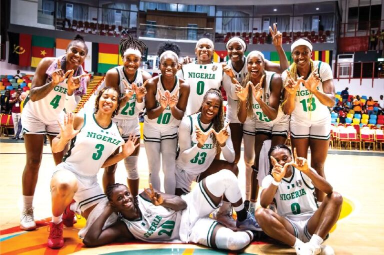 FG Pays $100,000 Each To D'tigress Players Following Fifth Afrobasket Title