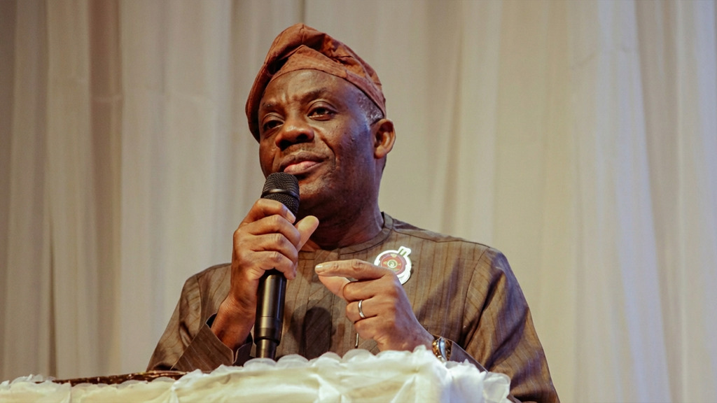 FG To Give Students 100MB Free Data Daily From October 1