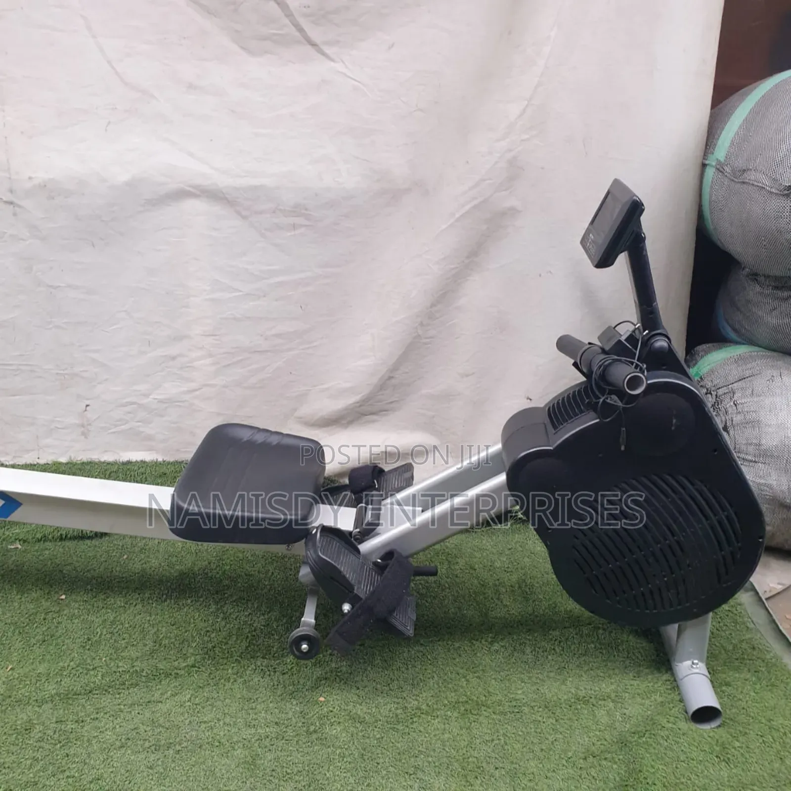 Rowing Fitness Machine