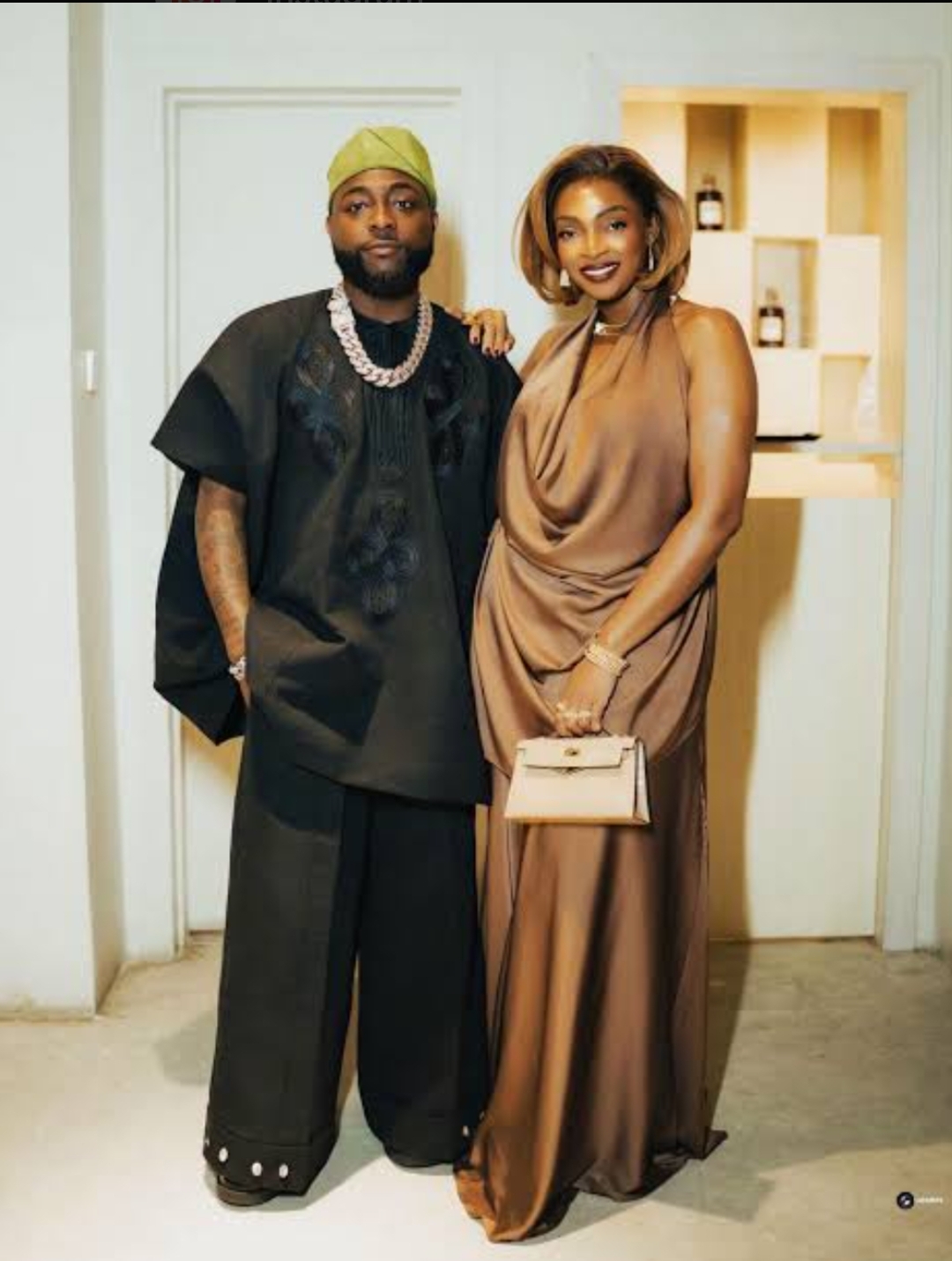 “If you want to talk about Davido all the time, we can’t be friends” — Davido’s sister Sharon lists 13 reasons people may not want to be her friend