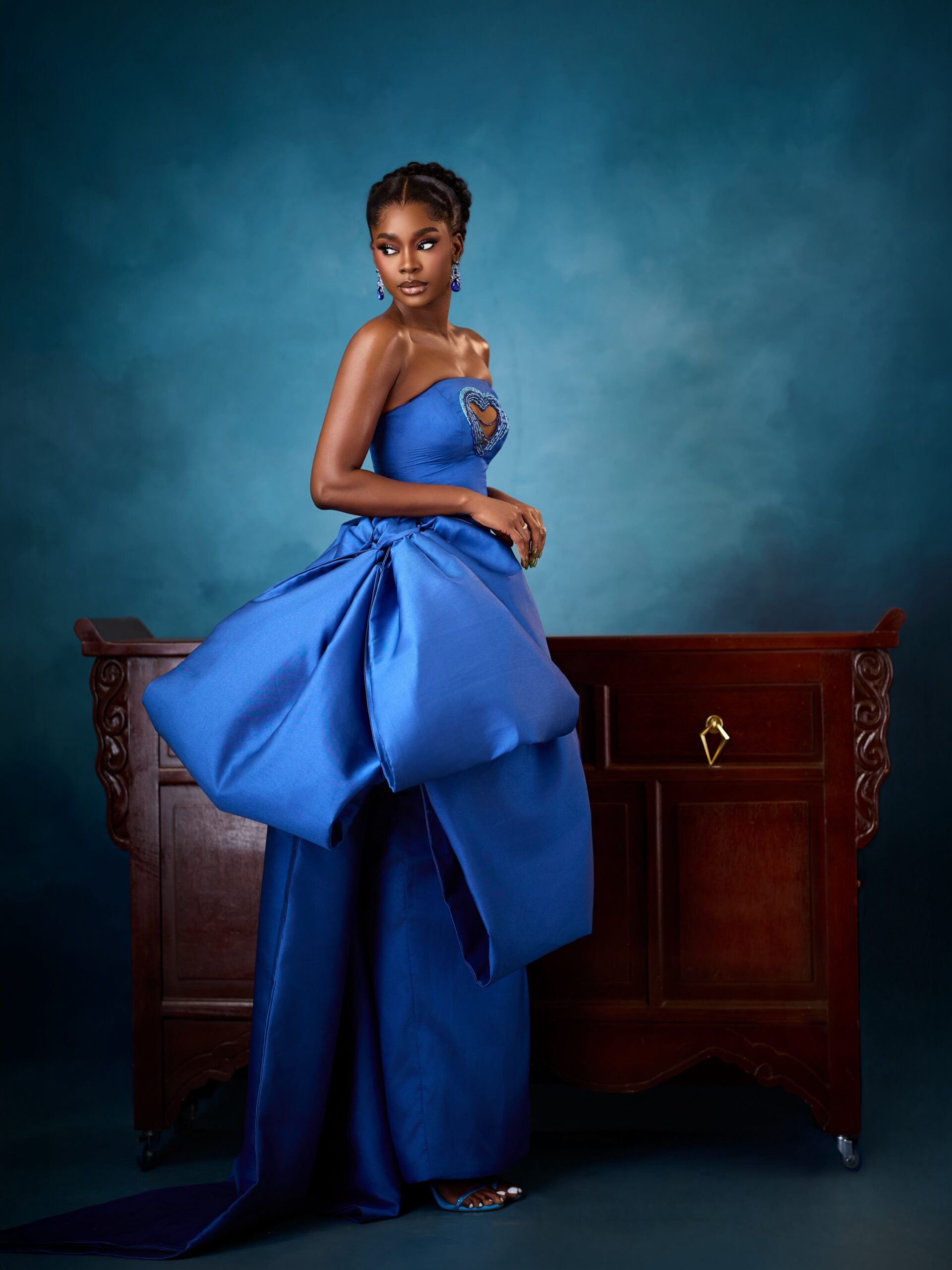 All Eyes on Dede Ashiogwu in Royal Blue at Akin Faminu & Kiky Festus’ White Wedding