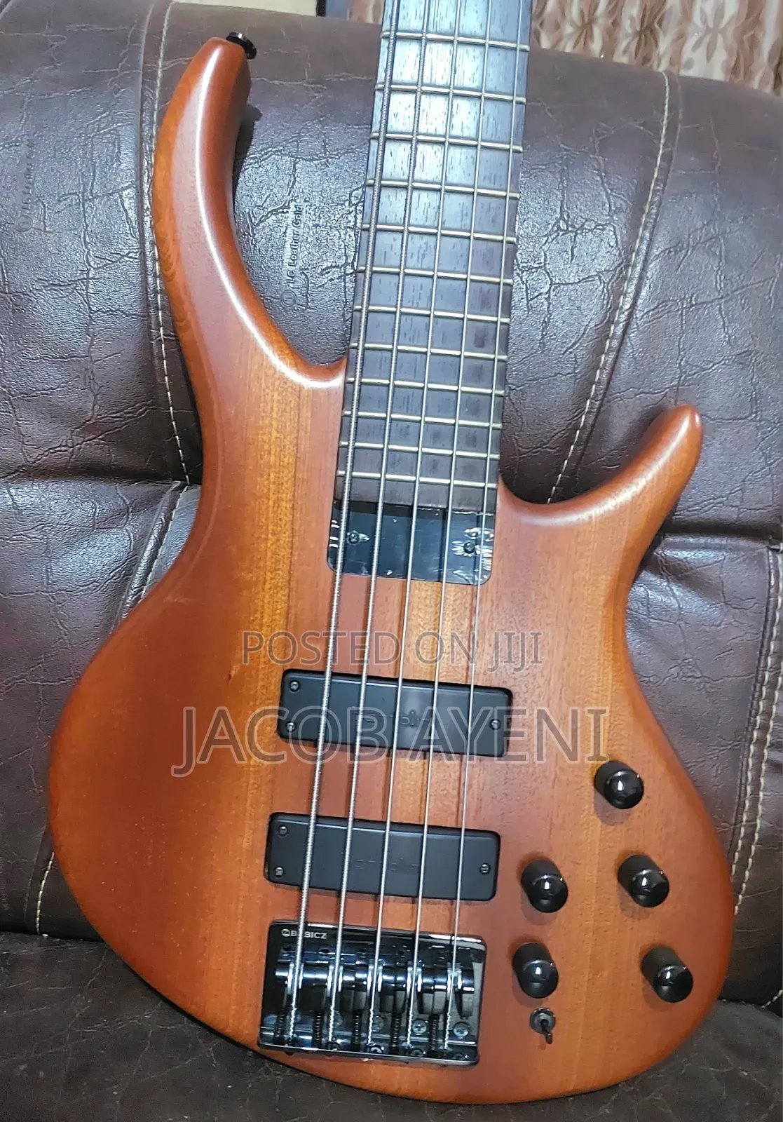 Tobias Killer B 5 Strings Bass