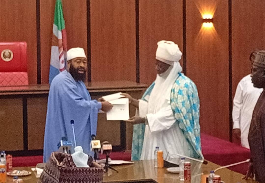 37 Deaths: Niger Govt presents N5m Cheque Each To families Of Victims
