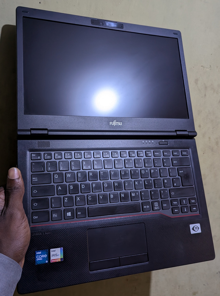 Direct UK Fujitsu Lifebook e5411