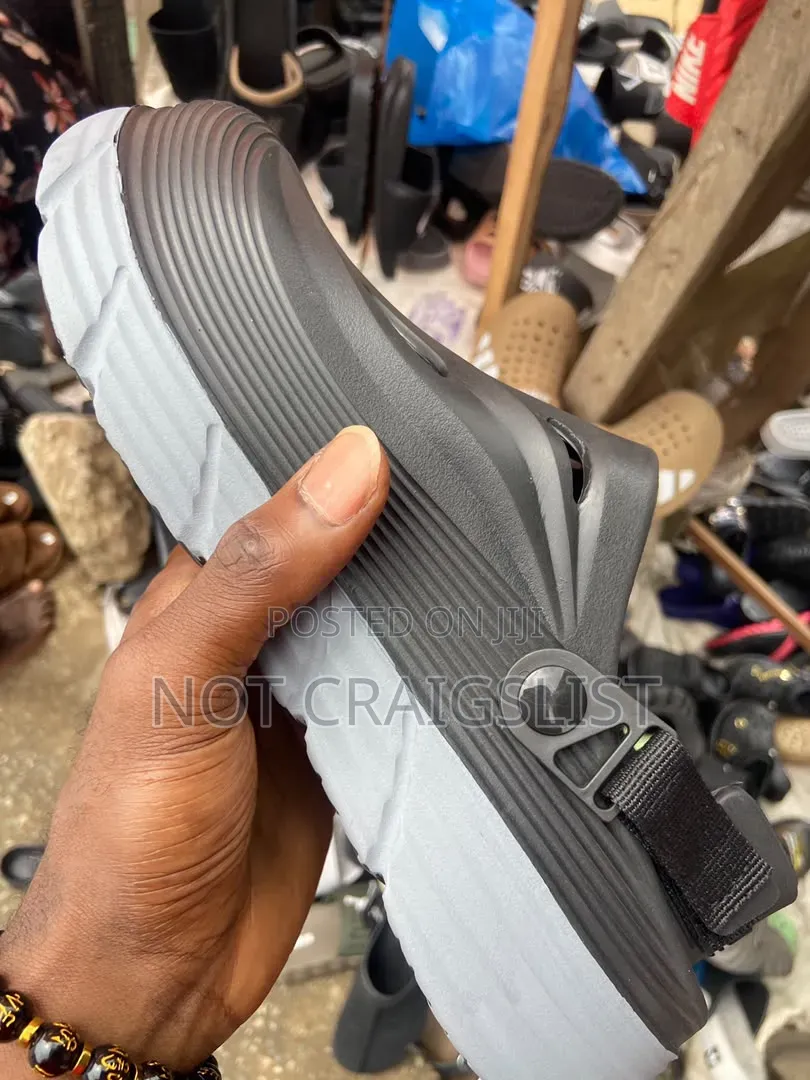 Original Crocs Clogs–Strong Everyday Slipper|Pay on Delivery in Lagos