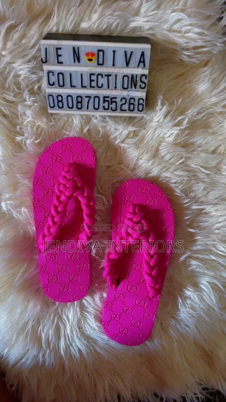 Gucci Slippers ( Quality Top Notch