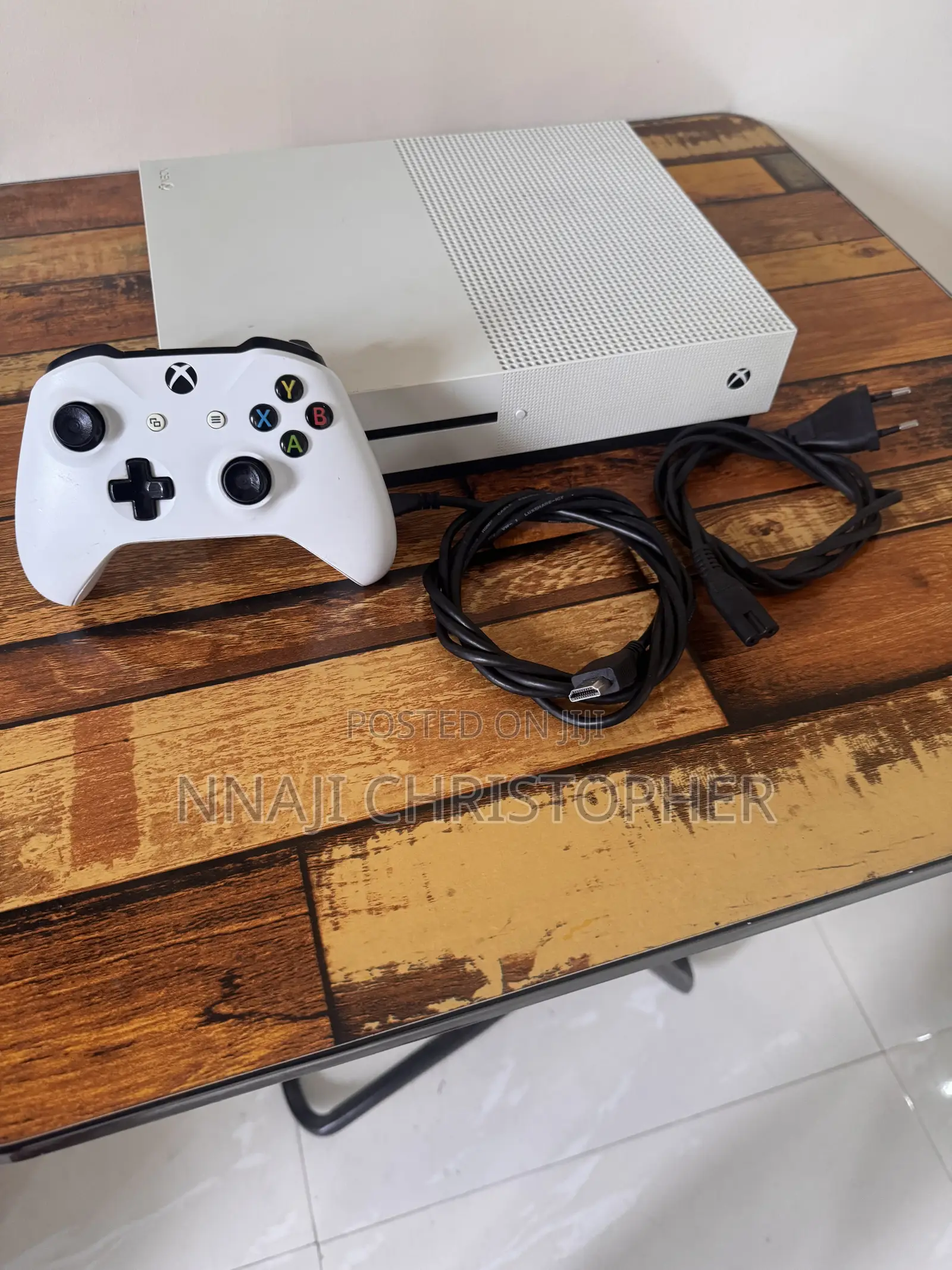 Xbox One S 500GB – Very Clean Fully Functional. No Games on It