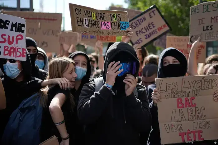 French students protest poor school conditions, teacher shortages, overcrowded classrooms and long school days
