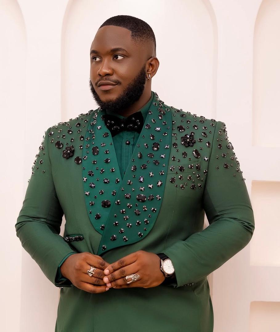 “He gave me a heavy tap” – Steve Chuks recounts awkward encounter with fan’s insecure husband at Lagos party
