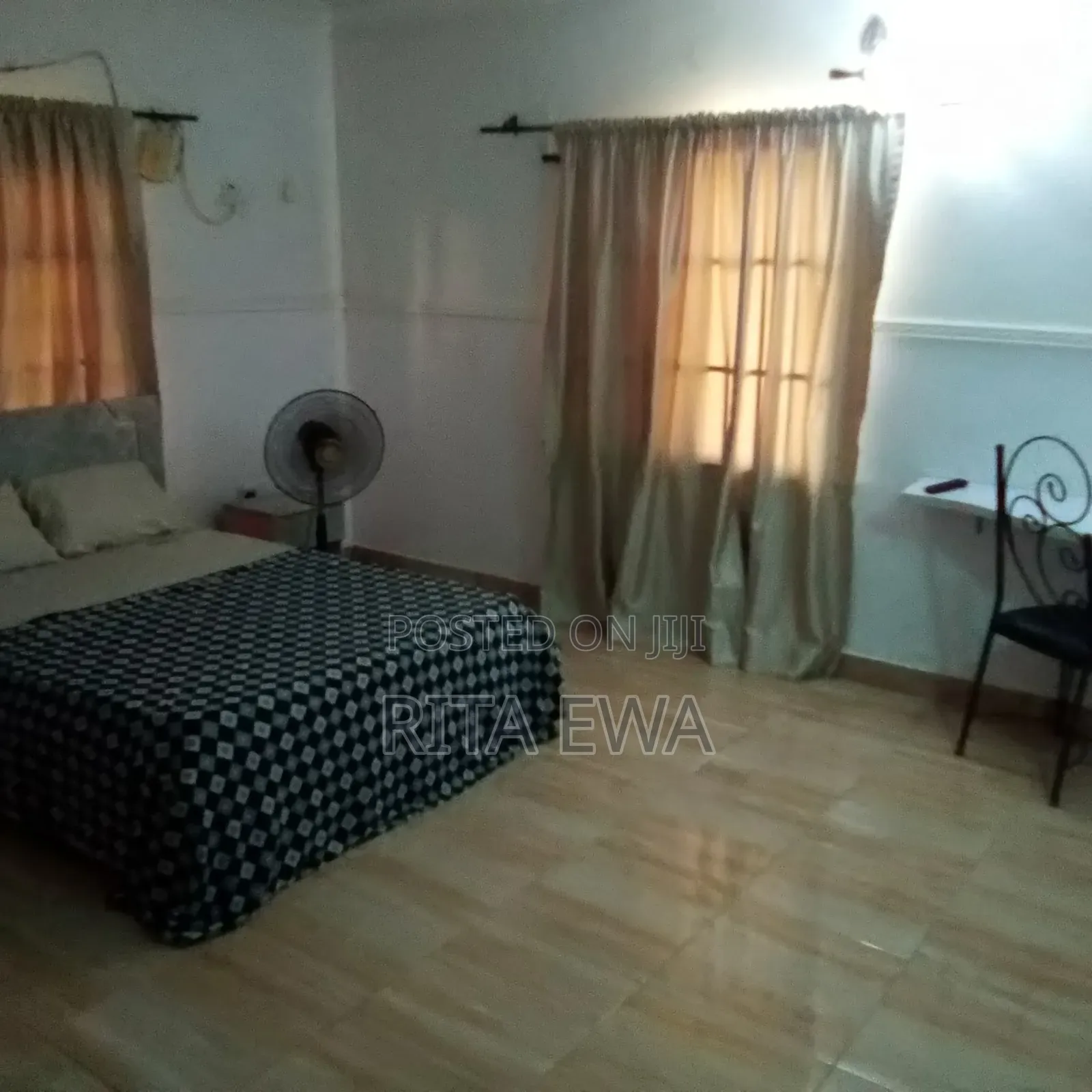 Private Ensuite Rooms With Steady Power in Abraham Adesanya