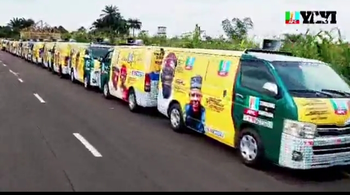 APC Campaign Convoy Sparks Questions Over Nigeria’s Fuel Subsidy Savings(Photos)
