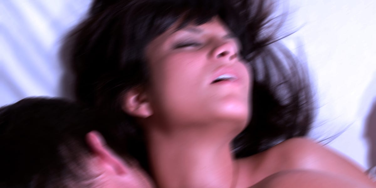 How to Orgasm Together, According to Sex Experts
